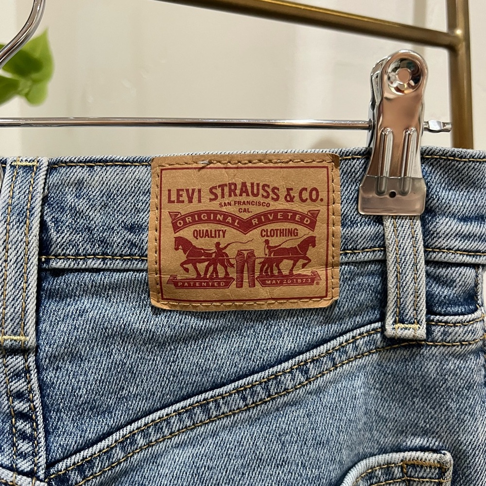 LEVIS rib cage jeans